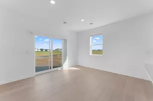 18333 Gladiator Dr, Lakeville, MN 55068 - Photo 4