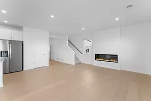 18333 Gladiator Dr, Lakeville, MN 55068 - Photo 6