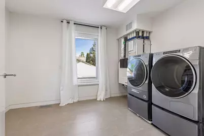 3406 Benjamin Street NE, Minneapolis, MN 55418 - Photo 38