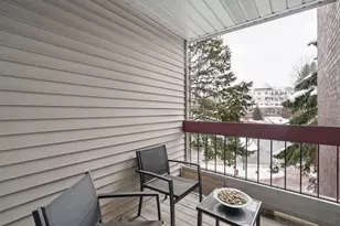 7400 Edinborough Way, Edina, MN 55435 - Photo 18