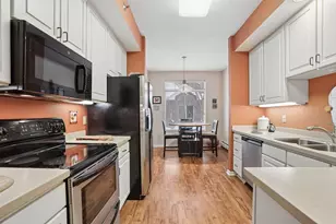 7400 Edinborough Way, Edina, MN 55435 - Photo 8