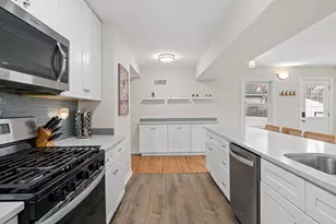 2909 Georgia Ave S, Saint Louis Park, MN 55426 - Photo 16