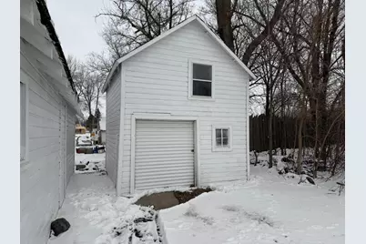 860 Montana Avenue, Benson, MN 56215 - Photo 28