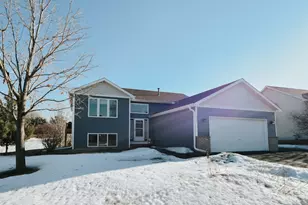 2226 Belfast St W, Rosemount, MN 55068 - Photo 2