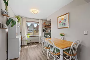 239 Highwood Dr, Chaska, MN 55318 - Photo 8