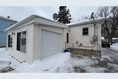 818 16th Street N, Moorhead, MN 56560 - Photo 28