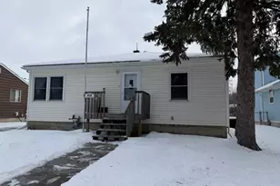 818 16th St N, Moorhead, MN 56560 - Photo 24