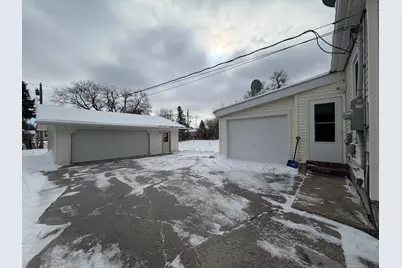 818 16th Street N, Moorhead, MN 56560 - Photo 2
