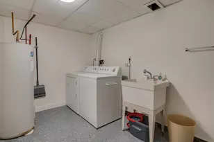 1441 Broadway N, Fargo, ND 58102 - Photo 40