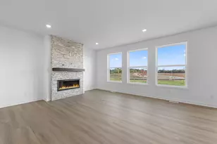 7547 Upper 42nd St N, Oakdale, MN 55128 - Photo 10