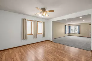 369 W Mill St, Paynesville, MN 56362 - Photo 4