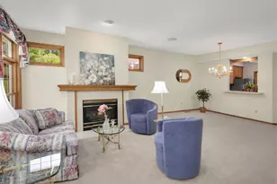 16270 Crystal Hills Dr, Lakeville, MN 55044 - Photo 12