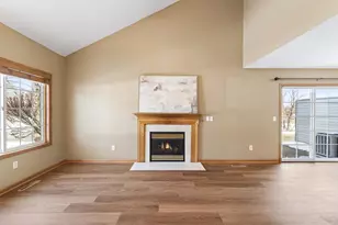 2755 Meadow Brook Dr, Woodbury, MN 55125 - Photo 8