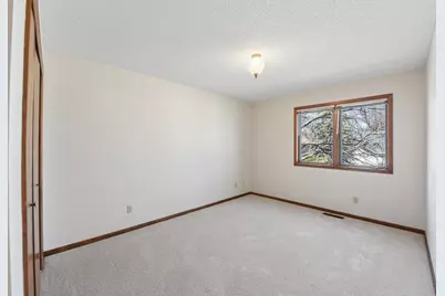 1270 Burke Avenue W, Roseville, MN 55113 - Photo 10