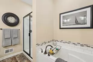 10792 Retreat Ln, Woodbury, MN 55129 - Photo 12