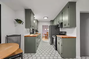 10617 Thomas Ave S, Bloomington, MN 55431 - Photo 8