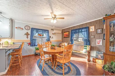 600 Plum Avenue, Windom, MN 56101 - Photo 10