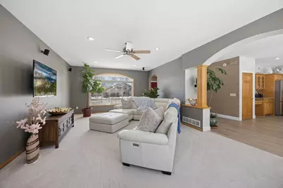 828 Wollak Way, Sauk Rapids, MN 56379 - Photo 6