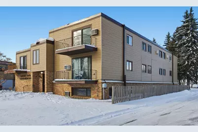 1219 7th Street S #1, Moorhead, MN 56560 - Photo 2