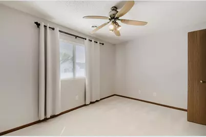 9102 Terra Verde Trail, Eden Prairie, MN 55347 - Photo 12