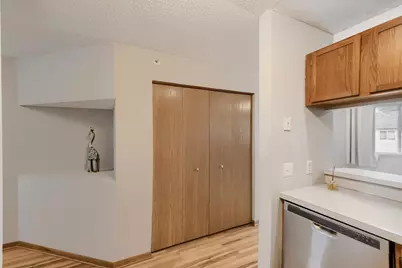 9102 Terra Verde Trail, Eden Prairie, MN 55347 - Photo 8