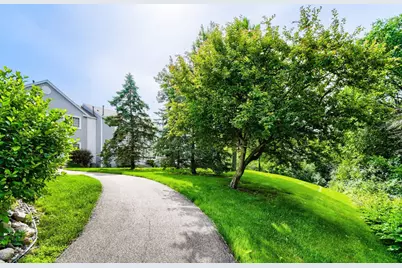 9102 Terra Verde Trail, Eden Prairie, MN 55347 - Photo 2