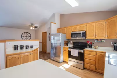 2606 33rd Avenue S, Fargo, ND 58104 - Photo 12