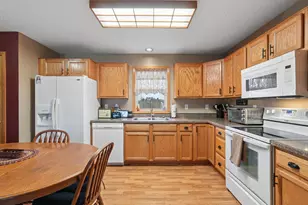 945 187th St, Dresser, WI 54009 - Photo 8