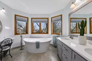 4424 Camelot Dr, Minnetonka, MN 55345 - Photo 36