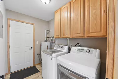 941 W Edge Place #14, New Richmond, WI 54017 - Photo 16