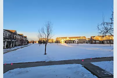 8358 Hemlock Lane N, Maple Grove, MN 55369 - Photo 2