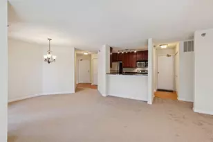 6040 Chasewood Pkwy, Hopkins, MN 55343 - Photo 10