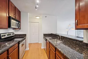 6040 Chasewood Pkwy, Hopkins, MN 55343 - Photo 14