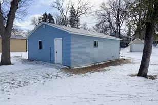 514 E Hampden Ave, Fergus Falls, MN 56537 - Photo 30