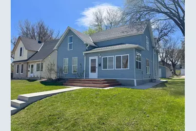 514 E Hampden Avenue, Fergus Falls, MN 56537 - Photo 1