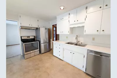 973 Bidwell Street, West Saint Paul, MN 55118 - Photo 8