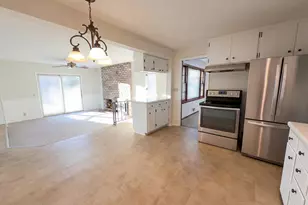 973 Bidwell St, West Saint Paul, MN 55118 - Photo 10