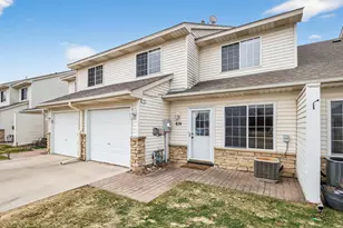 874 Gannon Dr, Shakopee, MN 55379 - Photo 2