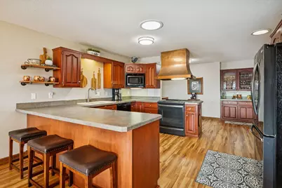 15135 38th Avenue N, Plymouth, MN 55446 - Photo 28