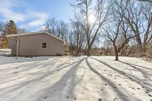 4109 Valentine Crest Rd, Arden Hills, MN 55112 - Photo 70
