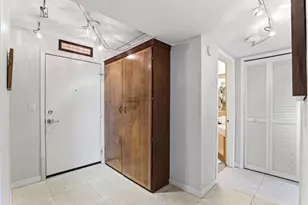 210 W Grant St, Minneapolis, MN 55403 - Photo 16