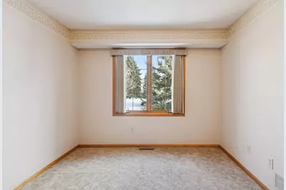 8520 Inverness Lane N, Brooklyn Park, MN 55443 - Photo 26