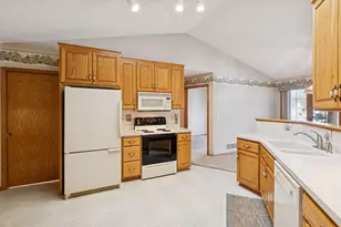 8520 Inverness Ln N, Brooklyn Park, MN 55443 - Photo 18