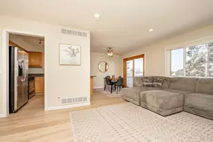 4305 Eagle Crest Dr, Eagan, MN 55122 - Photo 4