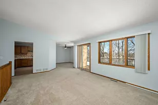 2048 Kings Rd, Eagan, MN 55122 - Photo 4