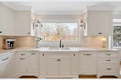 2257 Mahogany Way, Eagan, MN 55122 - Photo 6