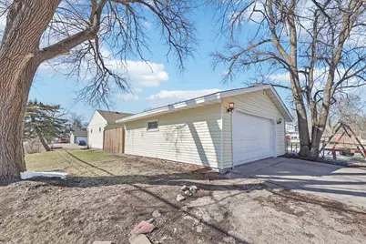 7700 Sierra Parkway, Brooklyn Park, MN 55444 - Photo 26