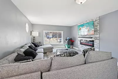 7700 Sierra Parkway, Brooklyn Park, MN 55444 - Photo 4