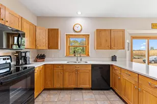 12470 W 270th St, Belle Plaine, MN 56011 - Photo 12