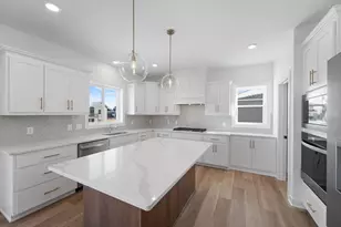 7459 Waters Edge Ave, Shakopee, MN 55379 - Photo 1